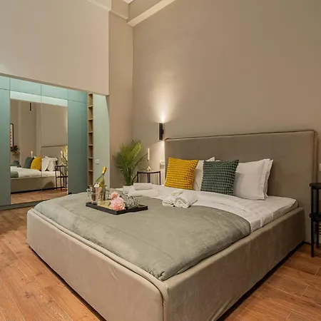 Urban Chic Near Cismigiu & Calea Victoriei Bucharest