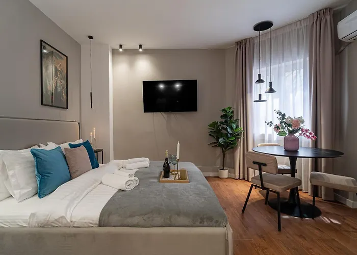 Apartament Trendy&private Near Cismigiu&calea Victoriei *