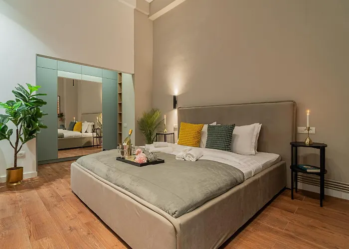 Trendy & Private Near Cismigiu & Calea Victoriei Bucharest