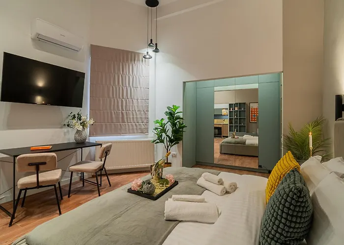 Trendy&private Near Cismigiu&calea Victoriei Apartament *