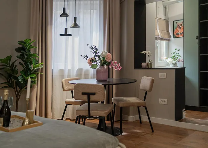 Trendy & Private Near Cismigiu & Calea Victoriei * Boekarest