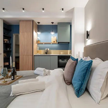 Trendy & Private Near Cismigiu & Calea Victoriei Appartement